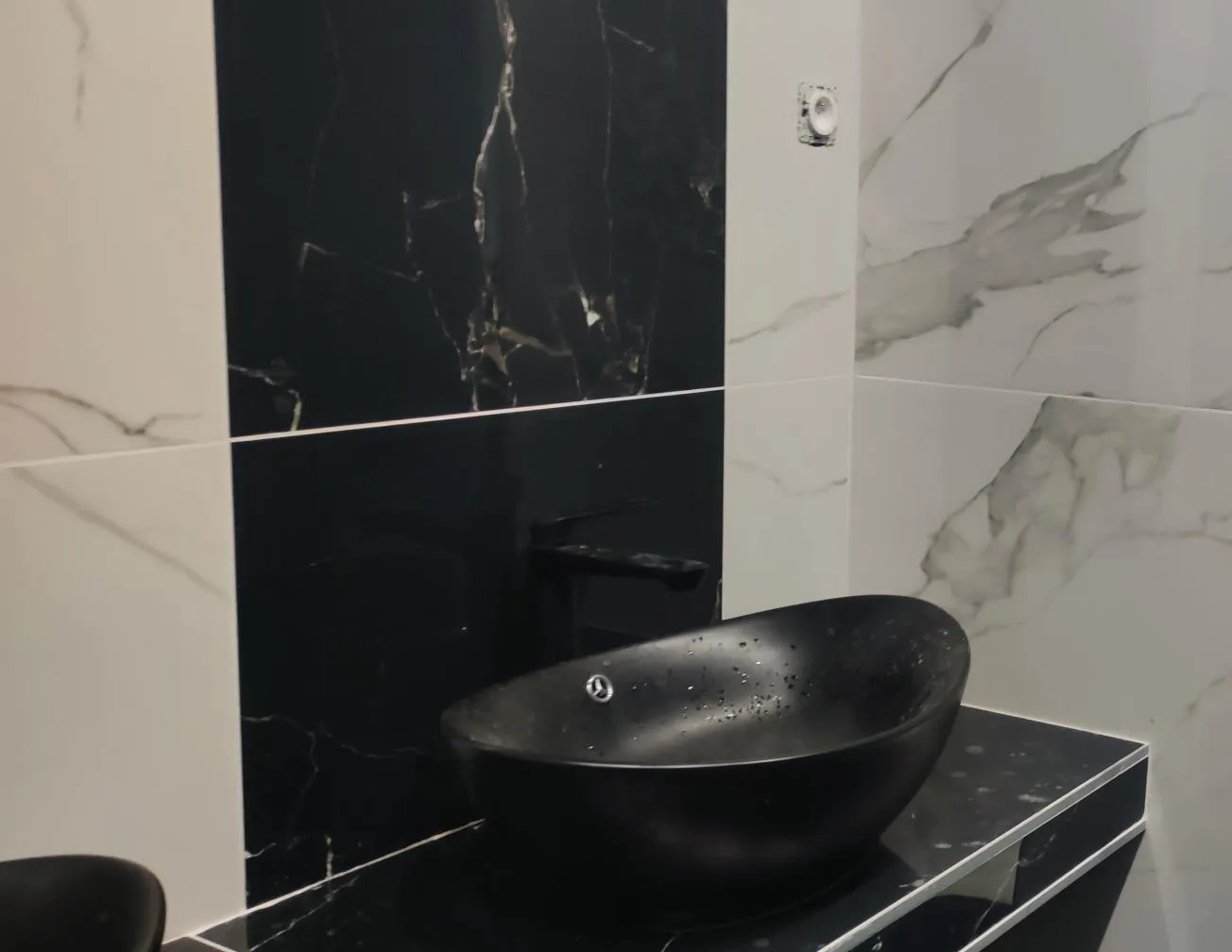 Vasque noire